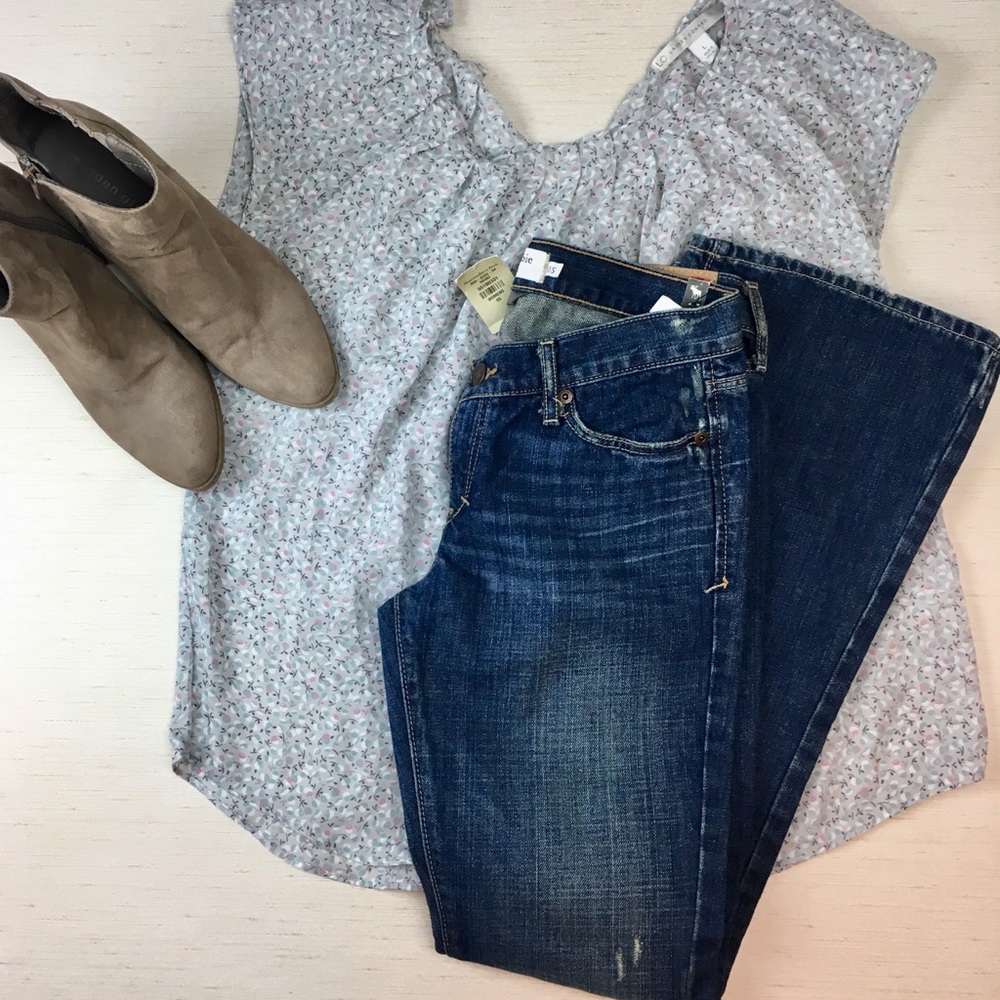 Abercrombie & Fitch Madison Flare Jeans Size OS